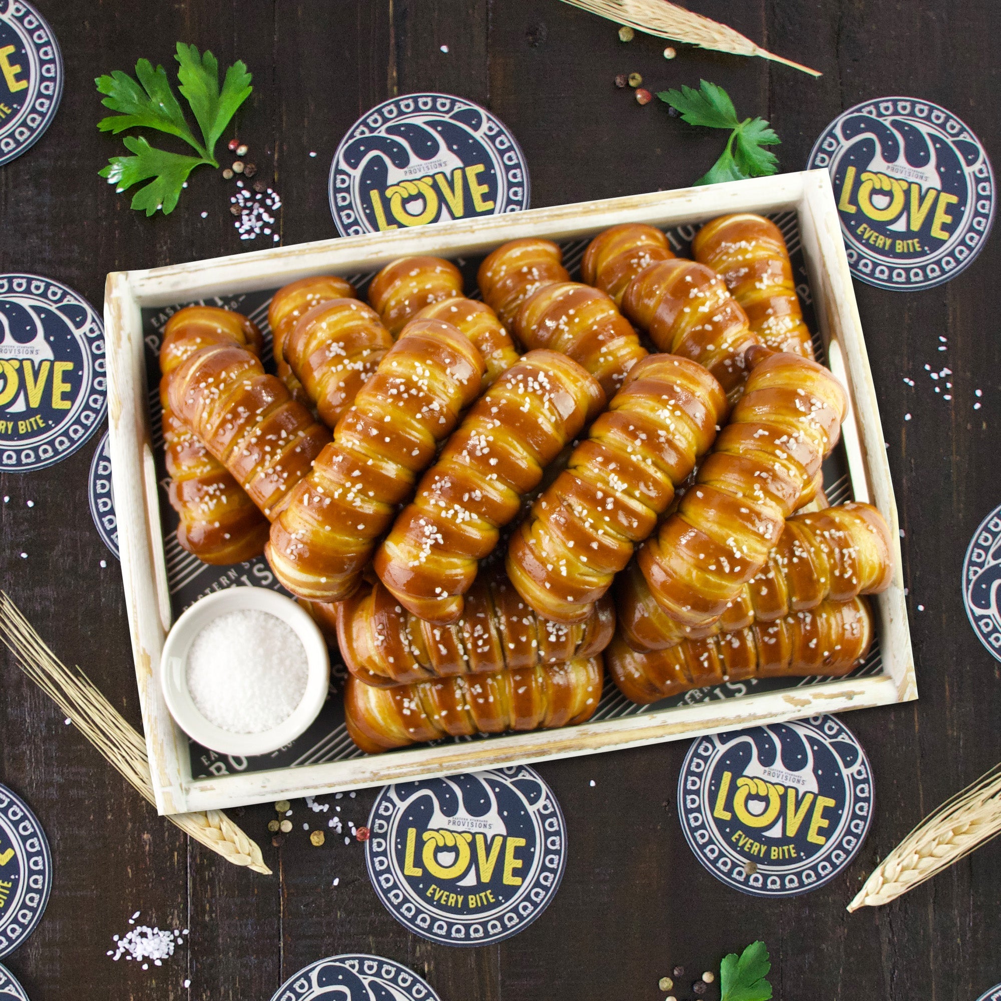 Turnbuckle Soft Pretzel Box - ESPCO