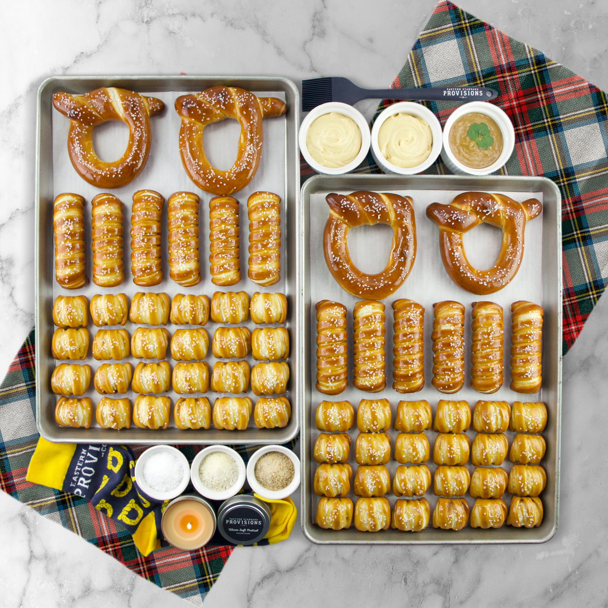 SOFT PRETZEL LOVERS VARIETY BOX - Happy Holidays