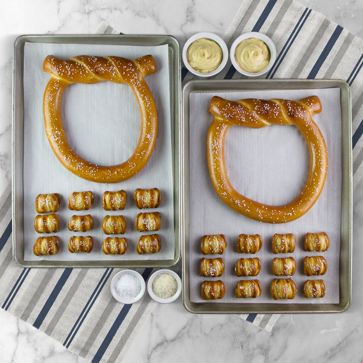 Topknot XL Signature Soft Pretzel Box