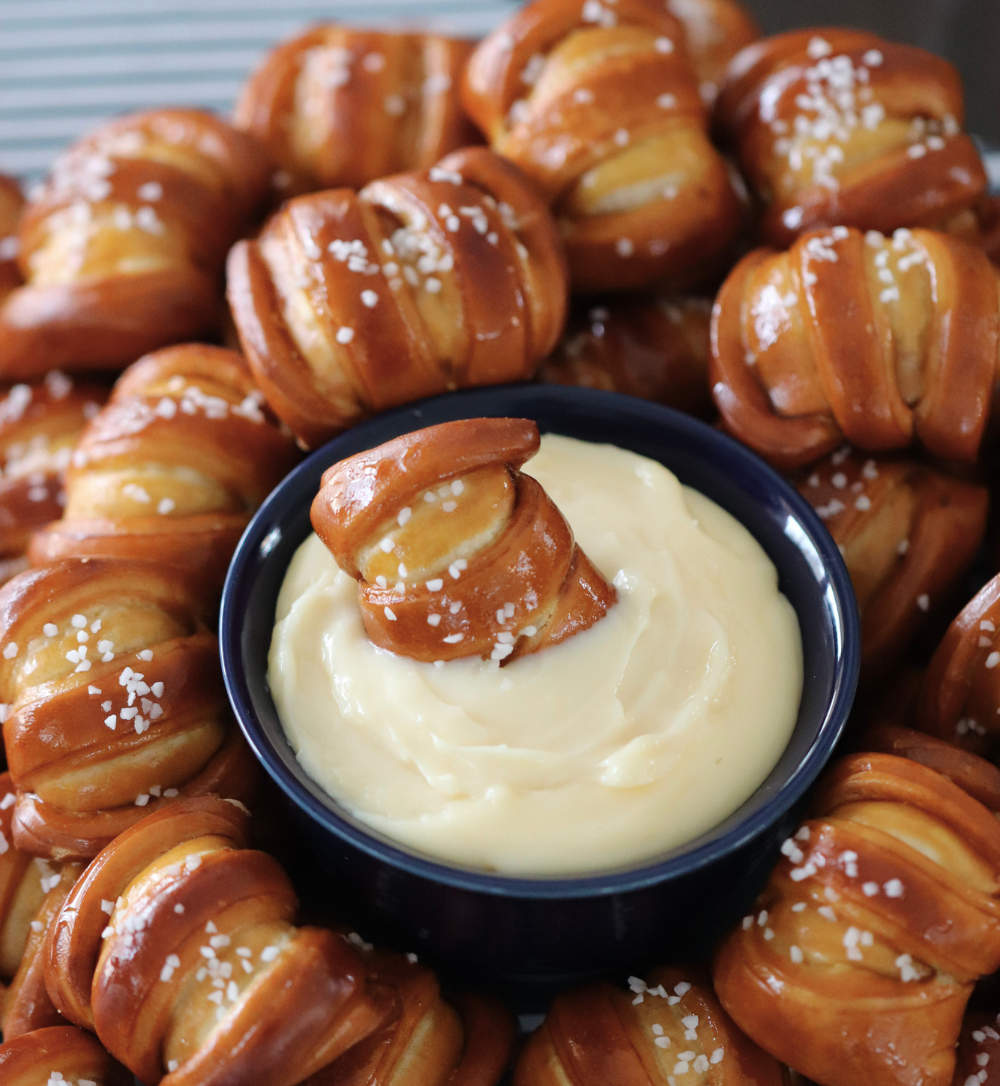 One-Timer Soft Pretzel Bites with White Cheddar Cheese Sauce
