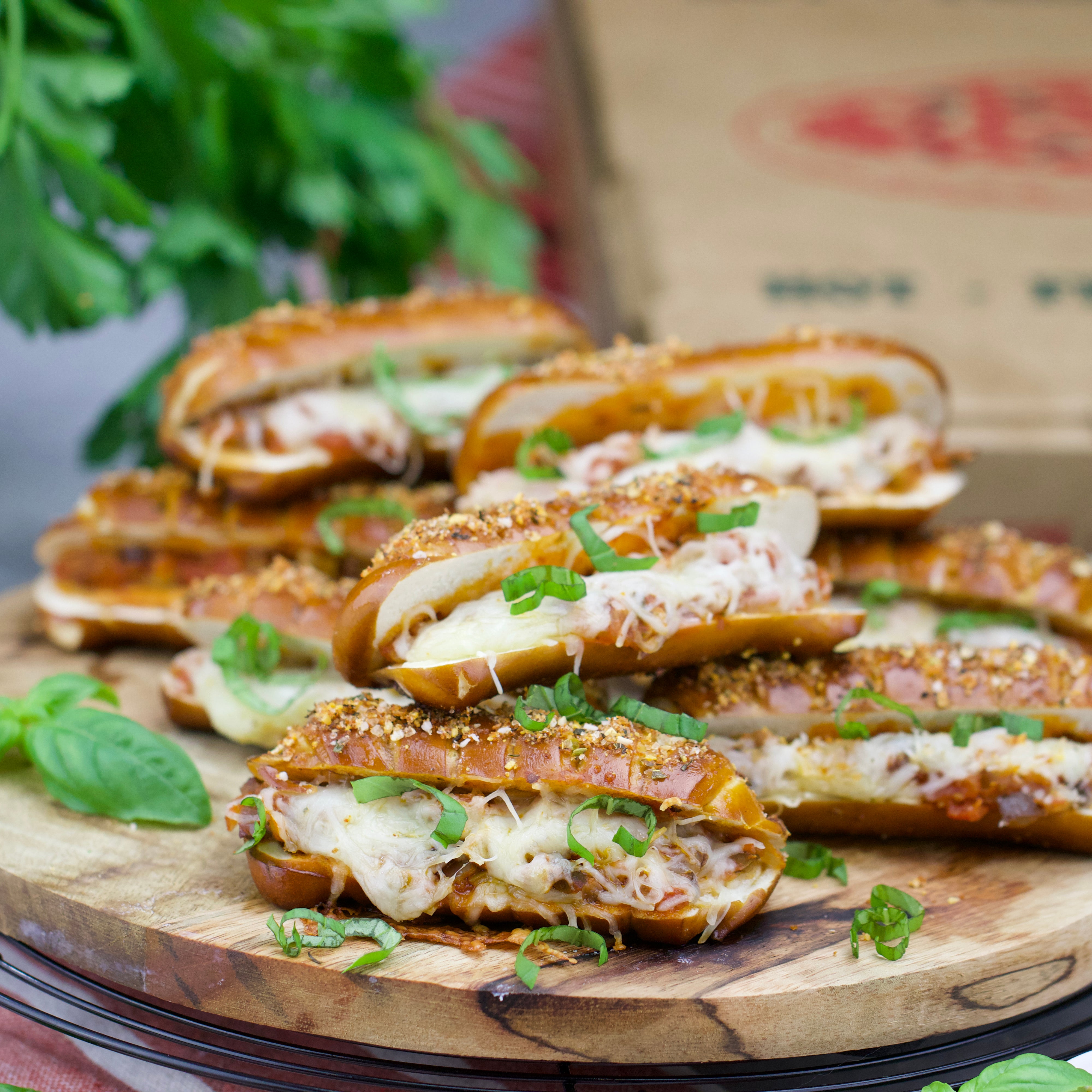 TURNBUCKLE STICKS SOFT PRETZEL BOX - Happy Birthday
