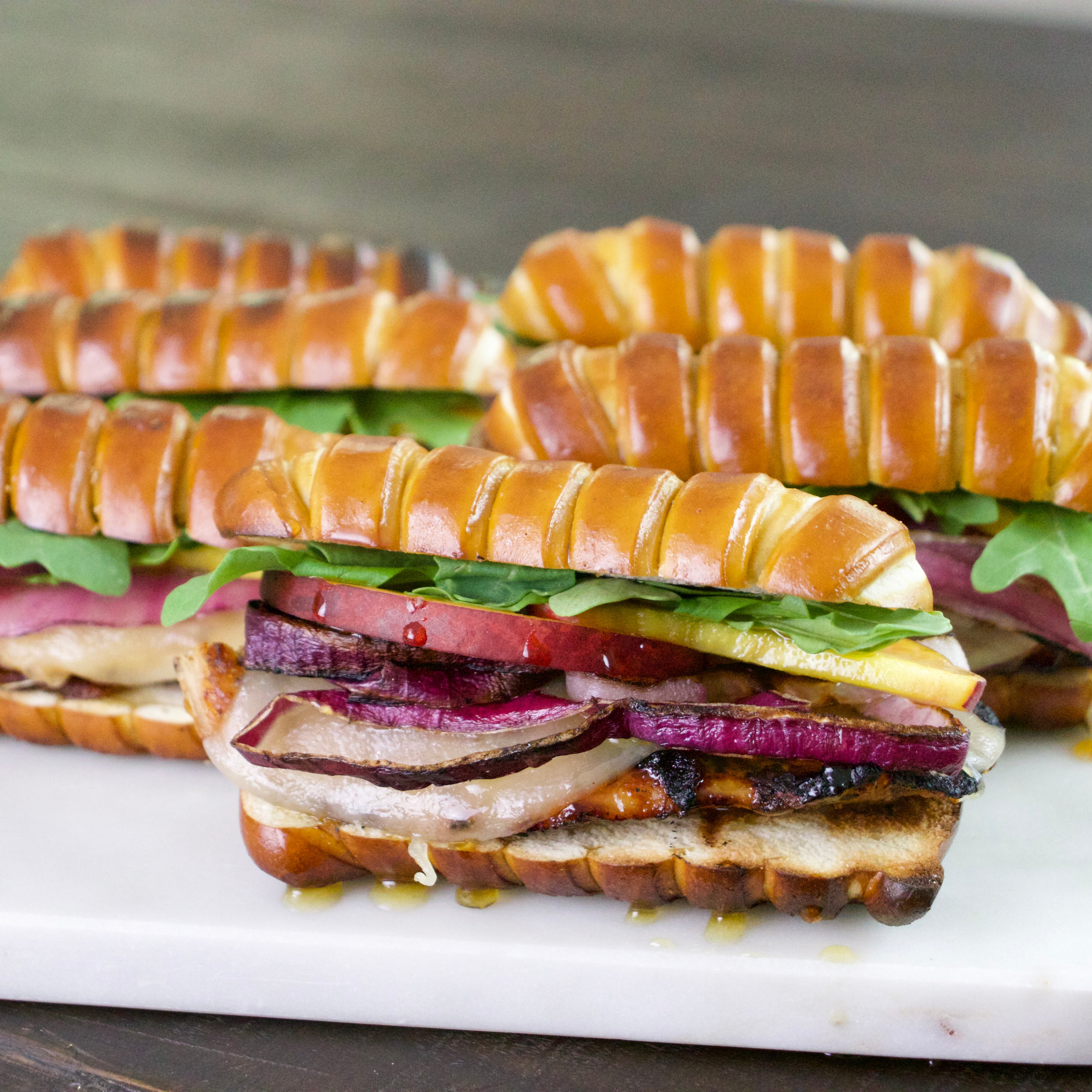 Turnbuckle Soft Pretzel Box - ESPCO