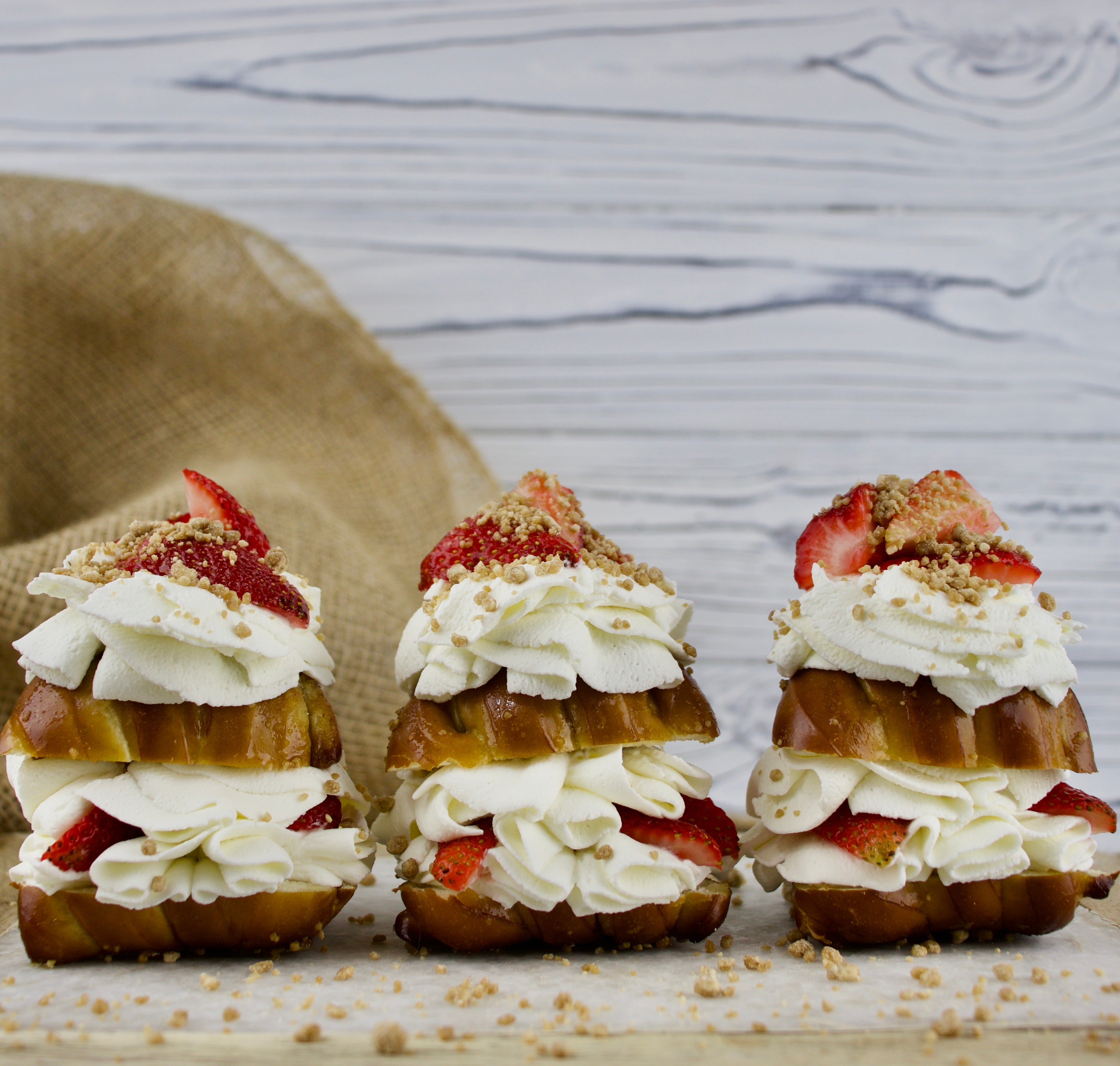 Strawberry Pretzel Cake