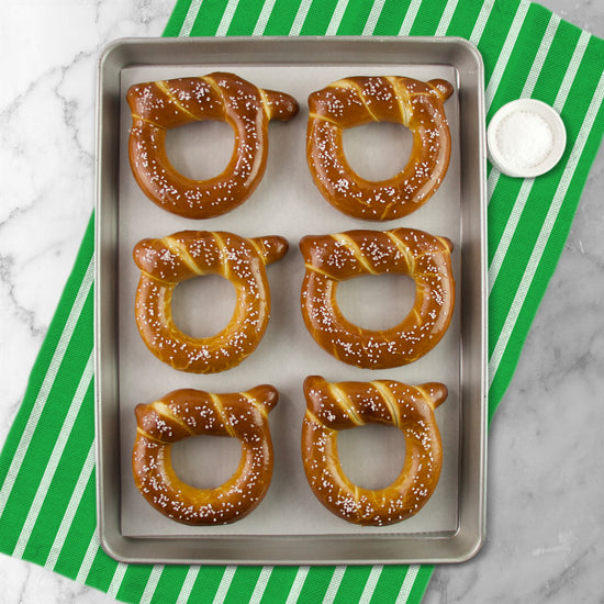 WHEELHOUSE SIGNATURE SOFT PRETZEL BOX - Football