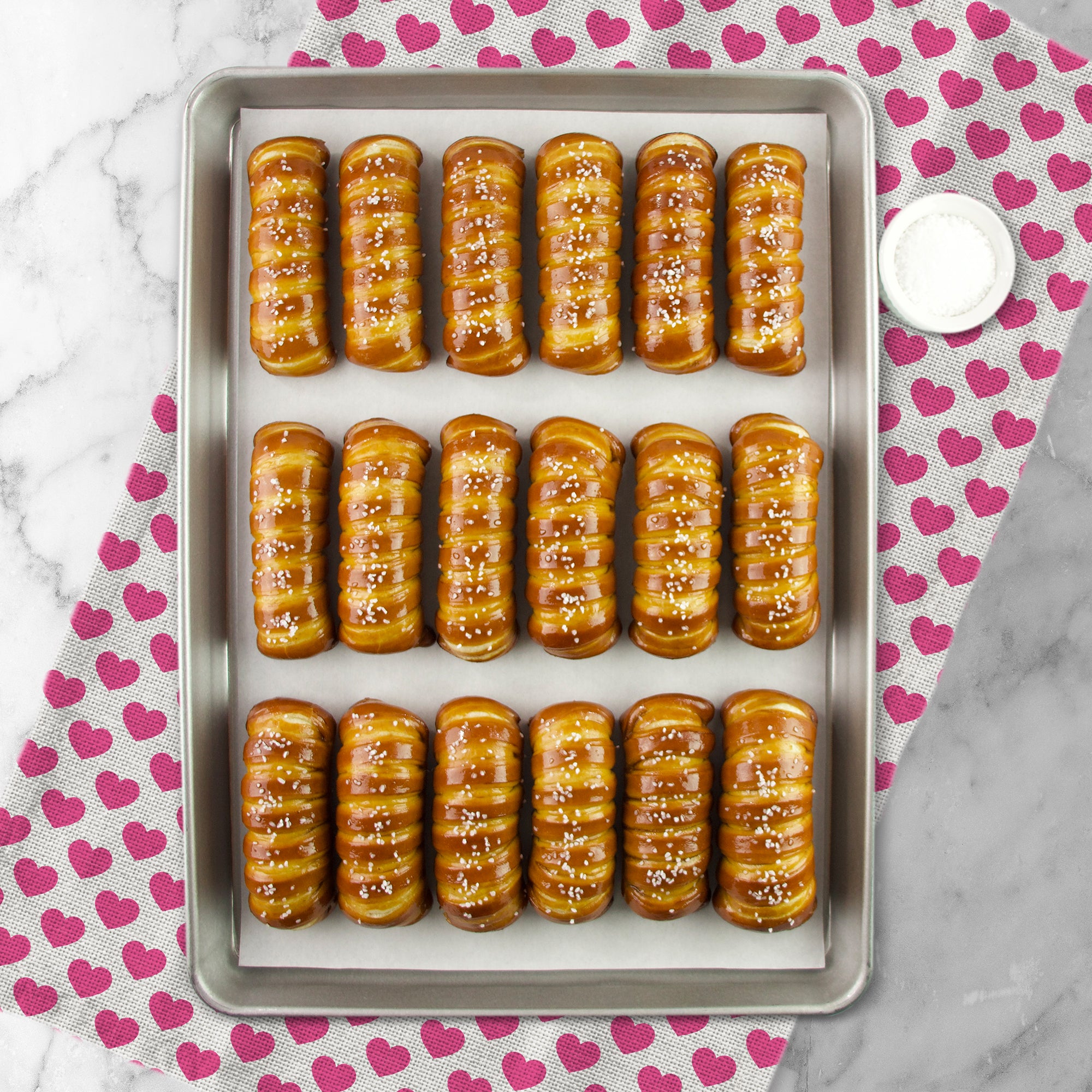 Turnbuckle Sticks Soft Pretzel Box - Valentine's Day