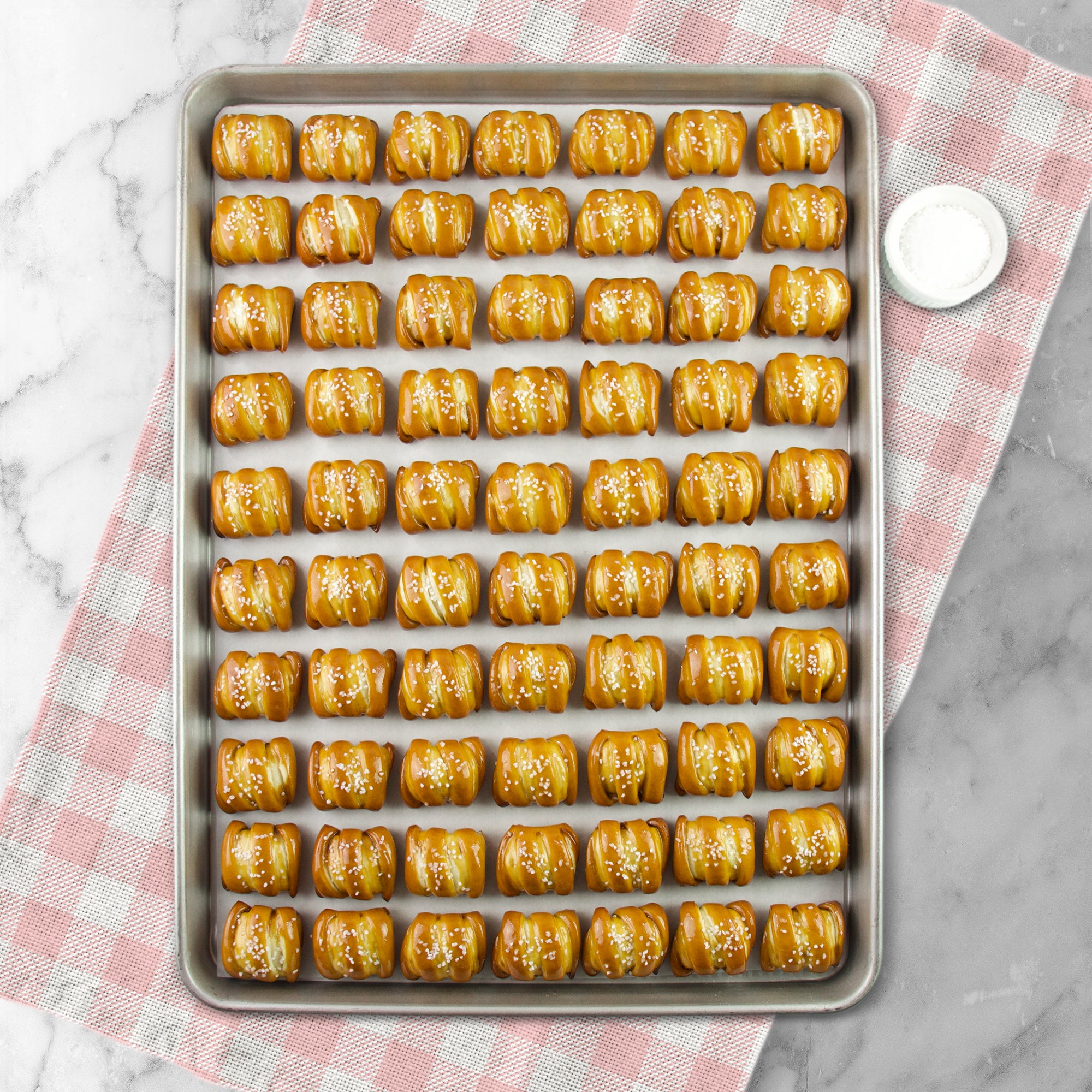 One-Timer Bites Soft Pretzel Box - Easter