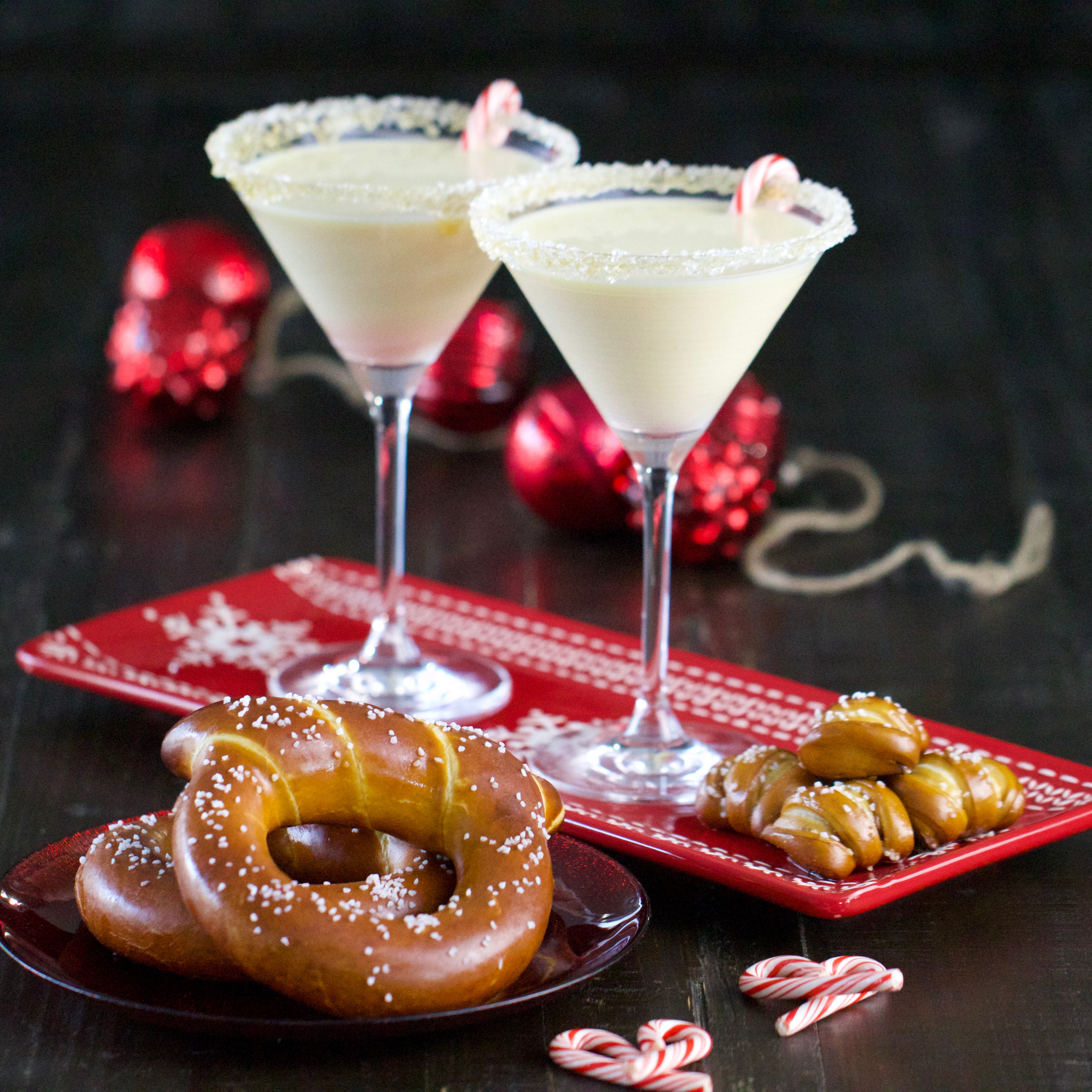 WHEELHOUSE SIGNATURE SOFT PRETZEL BOX - Happy Holidays