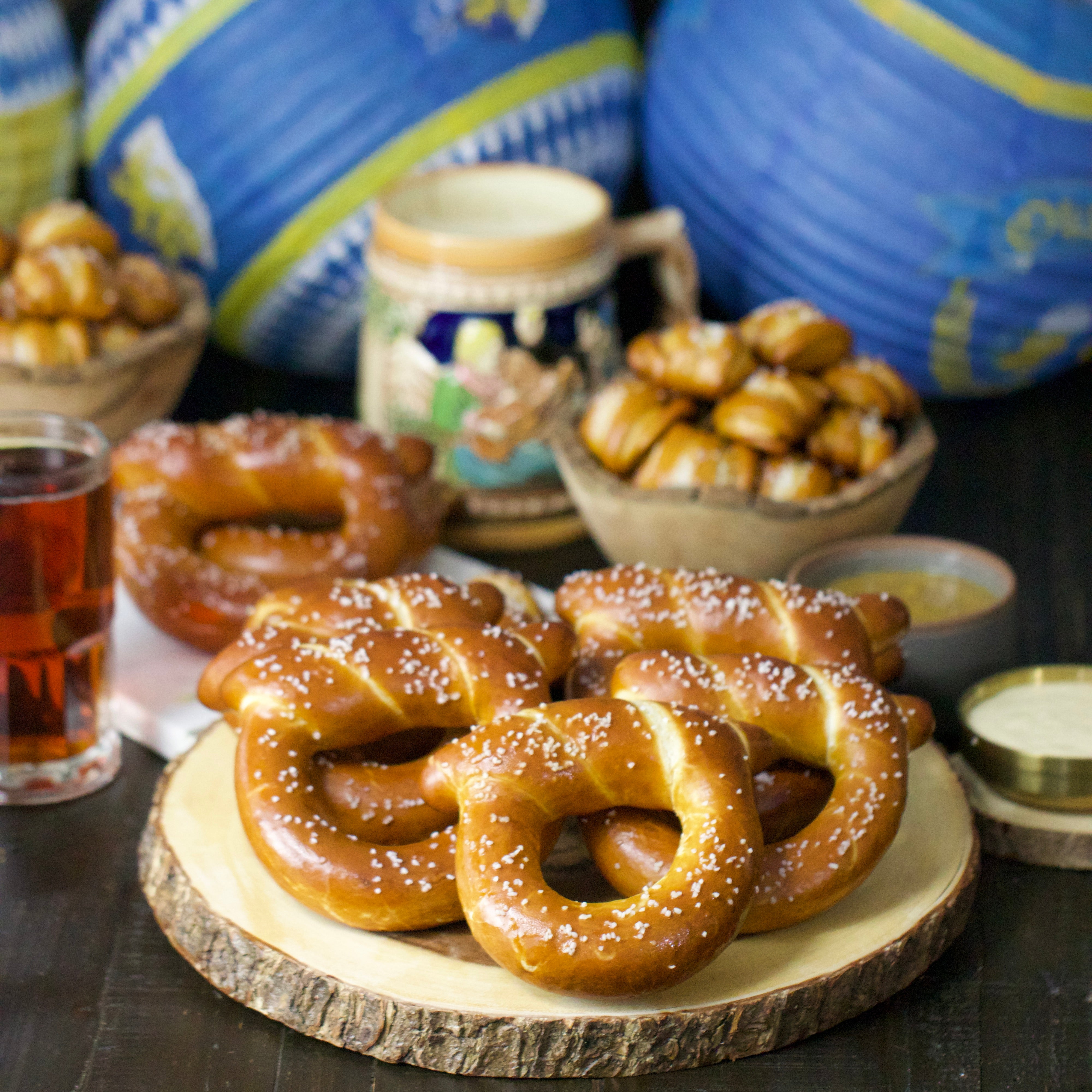 SOFT PRETZELS & SALTS VARIETY BOX - Oktoberfest