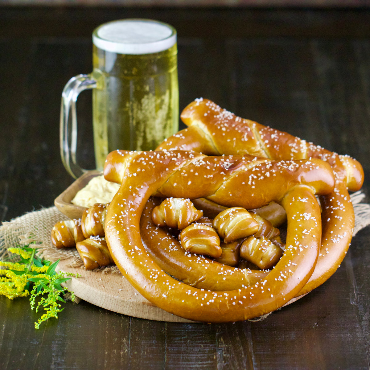 Topknot XL Signature Soft Pretzel Box - Wonderfall