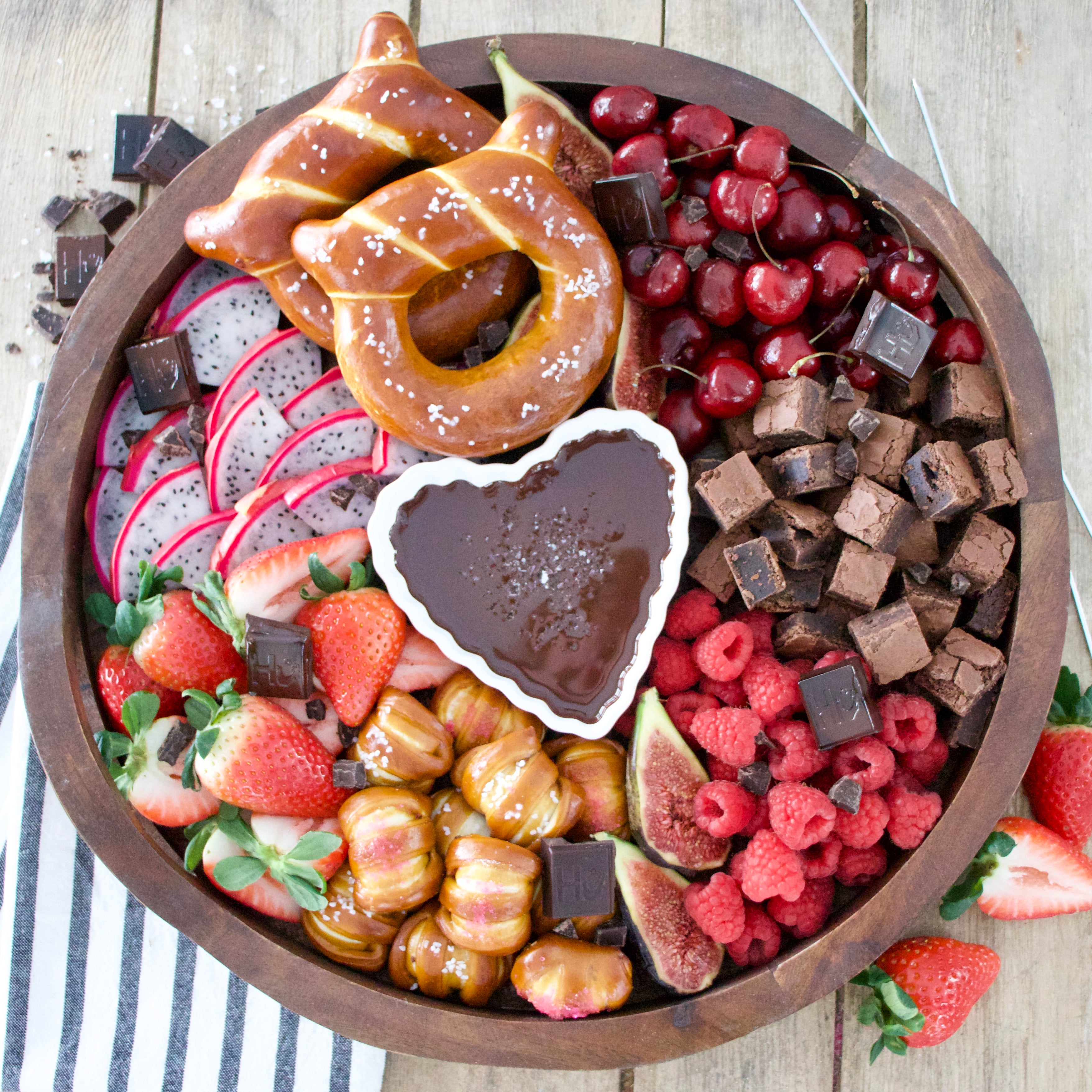 Soft Pretzel Lovers Variety Box - Sending Love