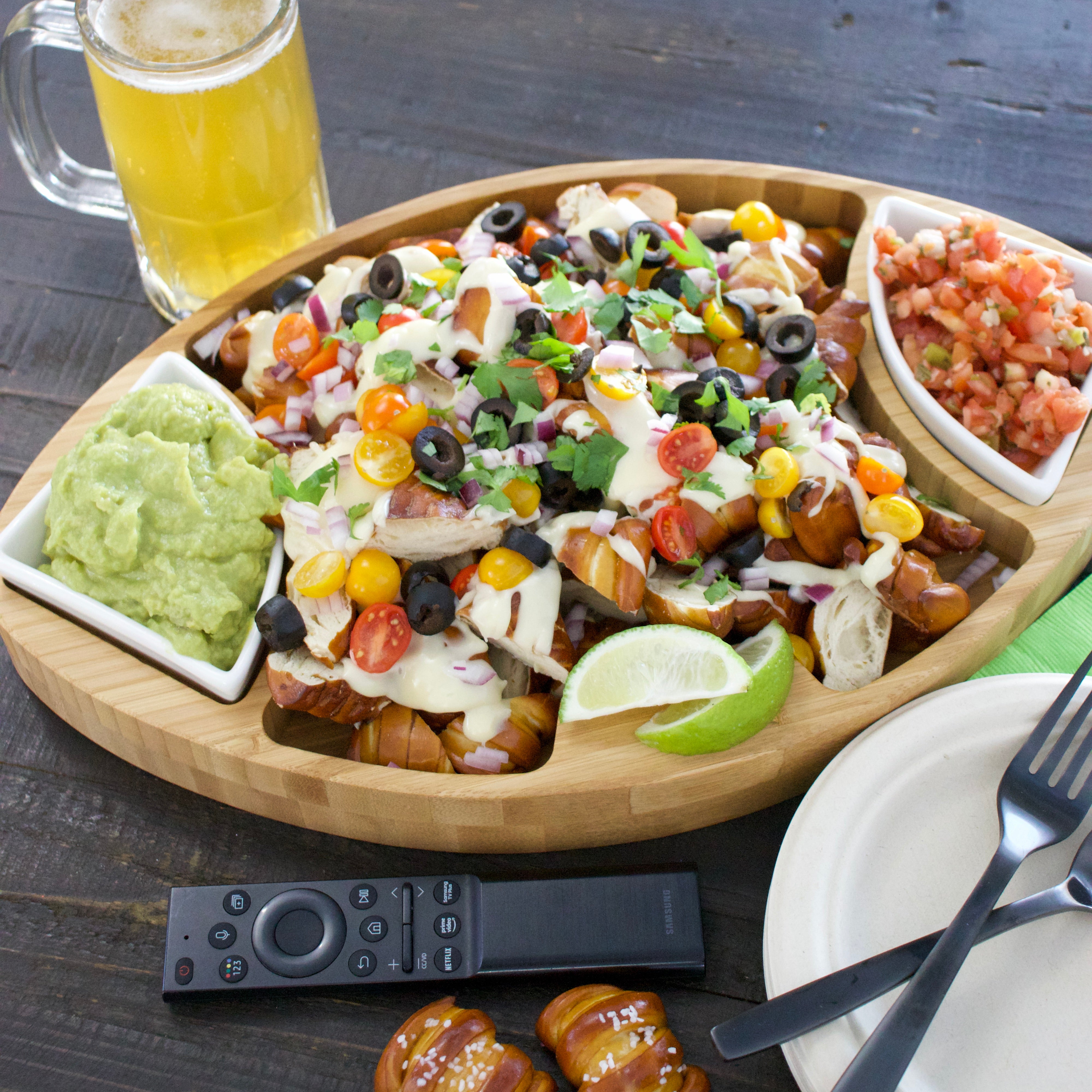 TURNBUCKLE STICKS SOFT PRETZEL BOX - Game Day