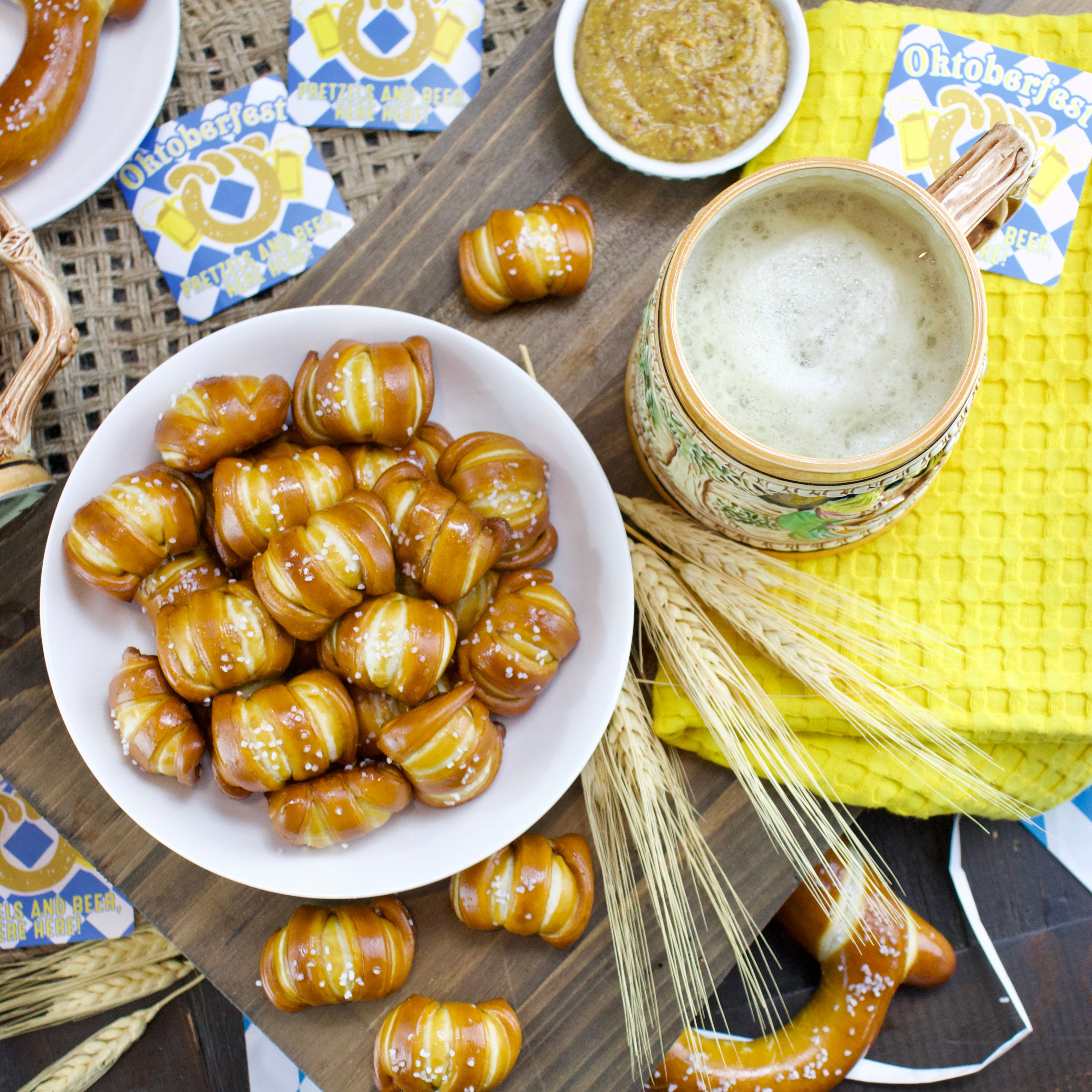 ONE-TIMER BITES SOFT PRETZEL BOX - Oktoberfest