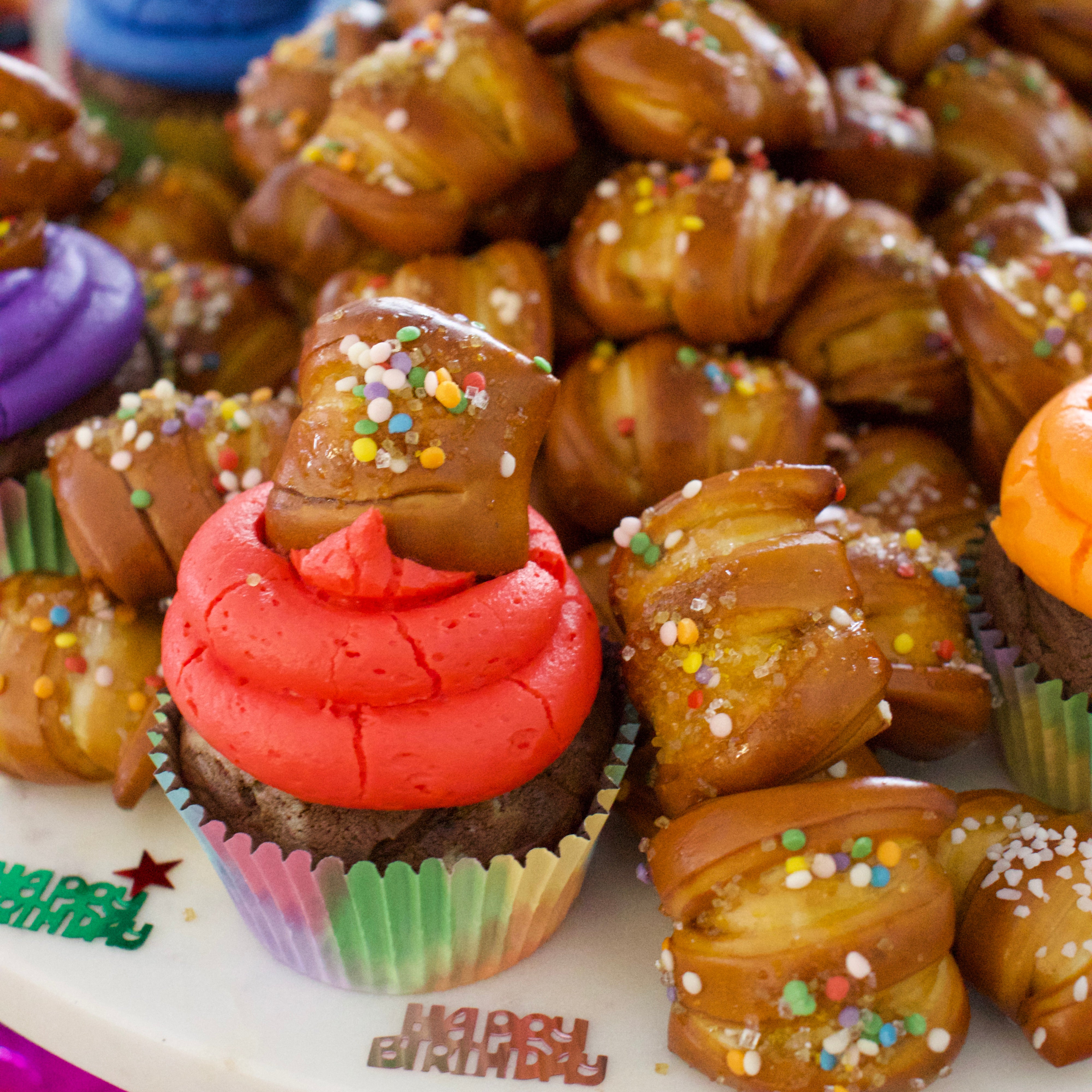 ONE-TIMER BITES SOFT PRETZEL BOX - Happy Birthday