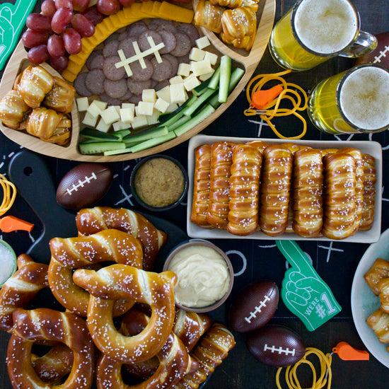 SOFT PRETZELS & SAUCES VARIETY BOX - Football