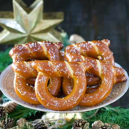 Cozy Twists & Sips Variety Box - Happy Holidays