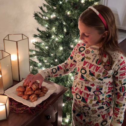 One-Timer Bites Soft Pretzel Box - Happy Holidays